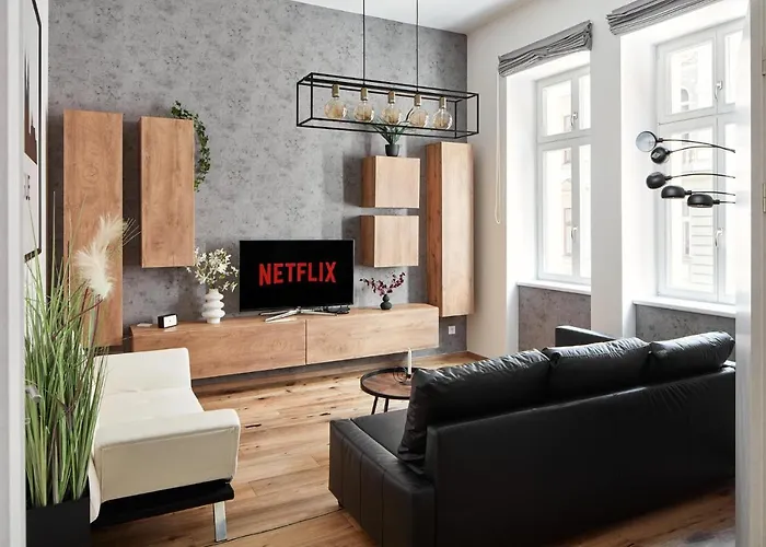 Days - One-bedroom With Workspace By Vltava River In Smichov * Prague