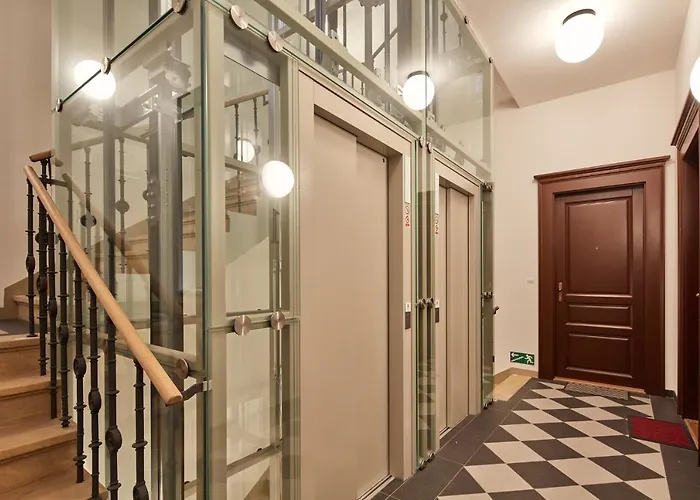 Days - One-bedroom With Workspace By Vltava River In Smichov Appartement Prague